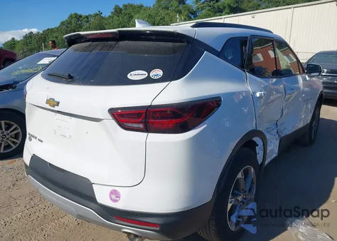 2024 Chevrolet Blazer Awd 3Lt z USA, uszkodzony, nr VIN 3GNKBJR43RS179985